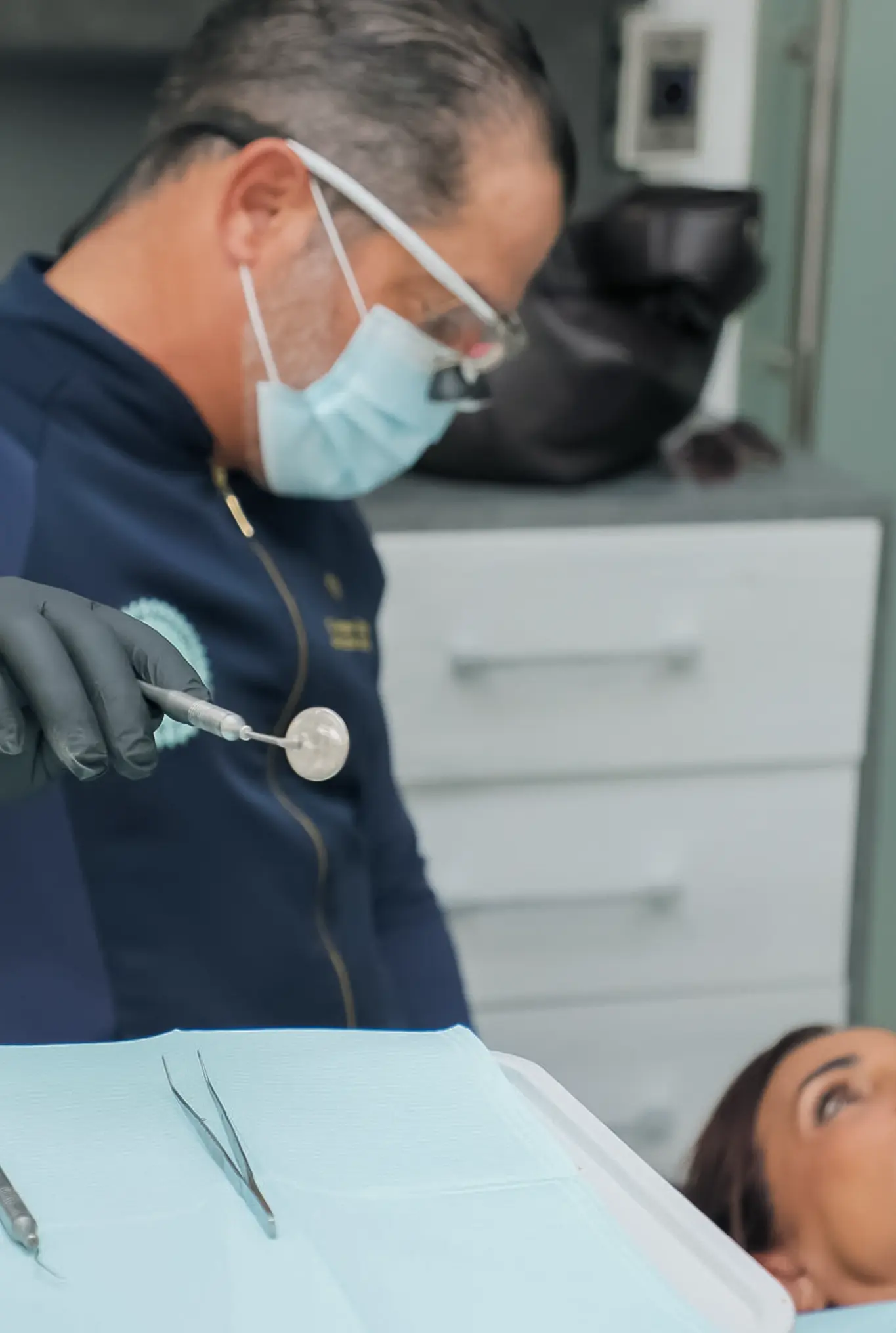 Illustrative clinical scene